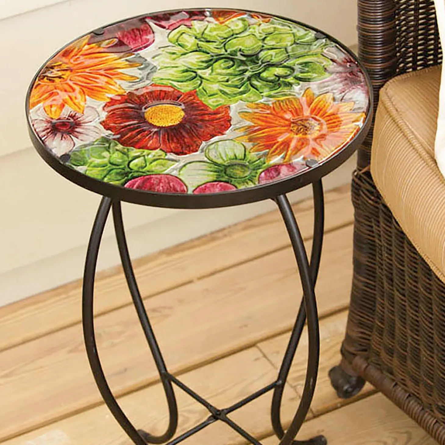 Accent Tables | Outdoor Side Tables>Plow & Hearth Round glass table, Gerber Daisies