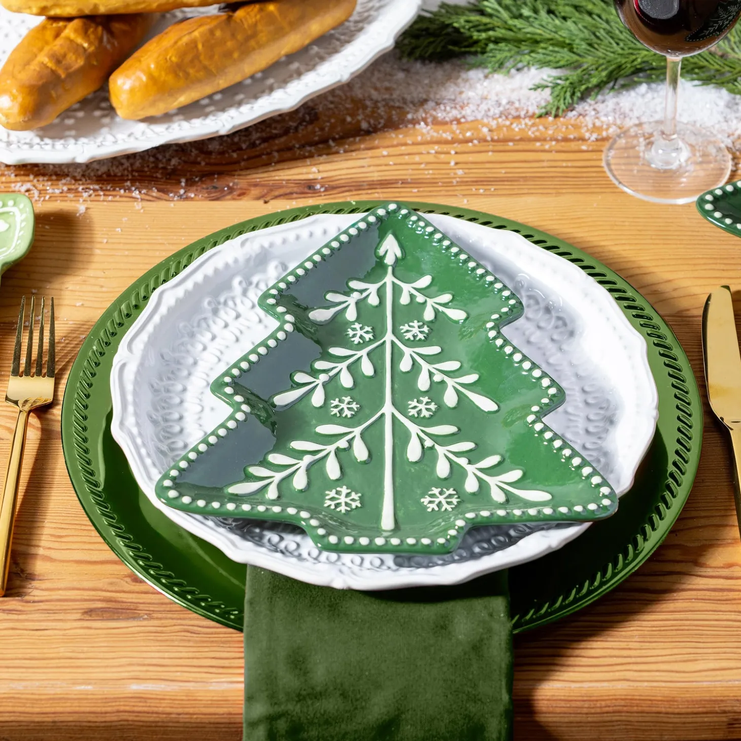 Plates & Platters>Plow & Hearth Shades of Green Plate Tree Shaped Embossed Ceramic Salad Plate, 9.5"