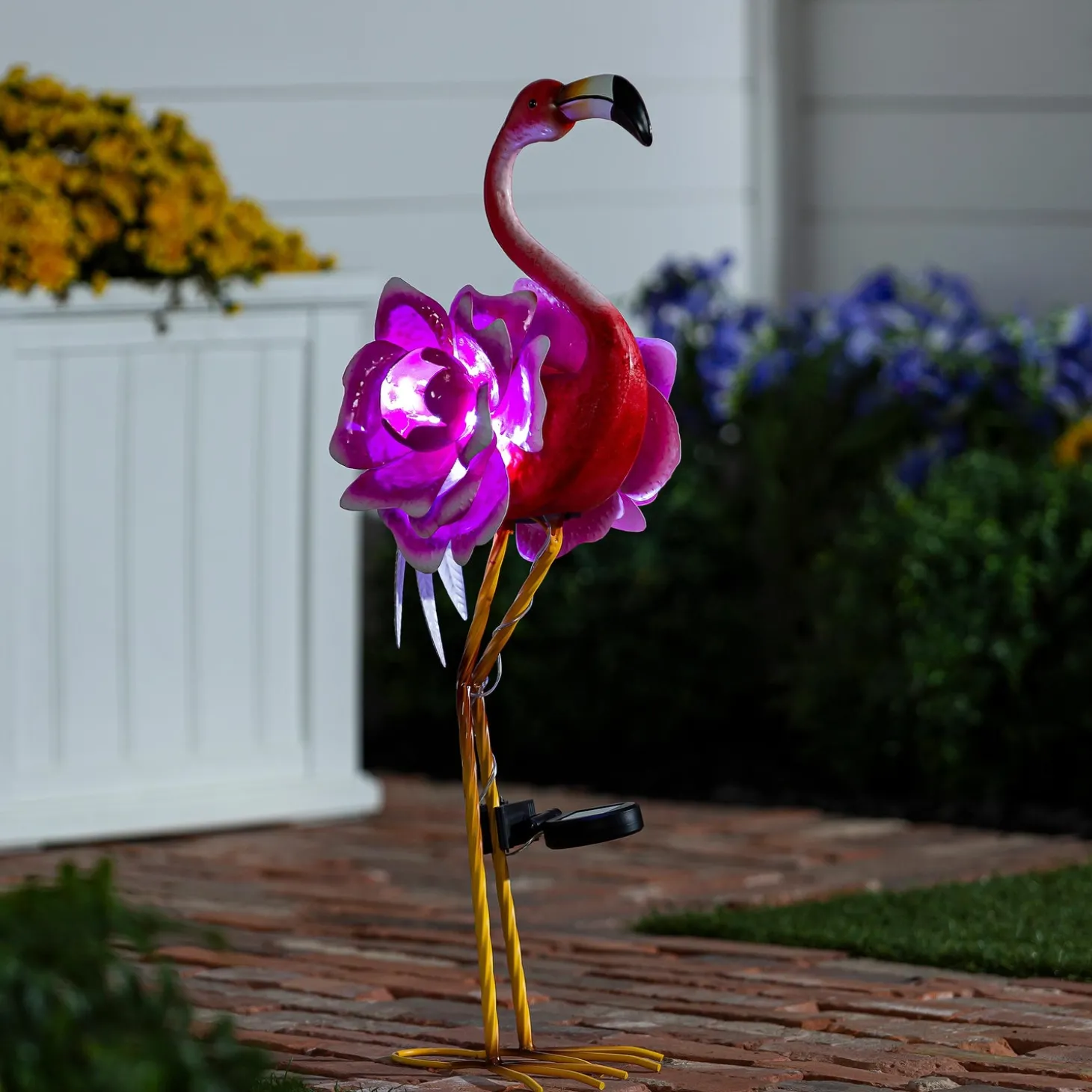 Garden Statues>Plow & Hearth Solar Metal Flamingo With Flower Body, 28"H