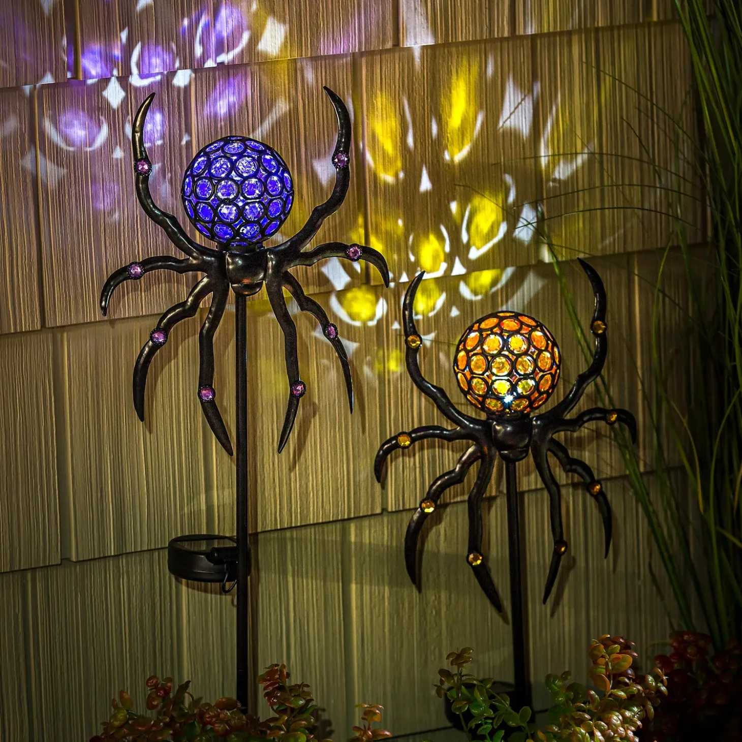 Garden Stakes | Solar Accents>Plow & Hearth Solar Spider Halloween Garden Stake