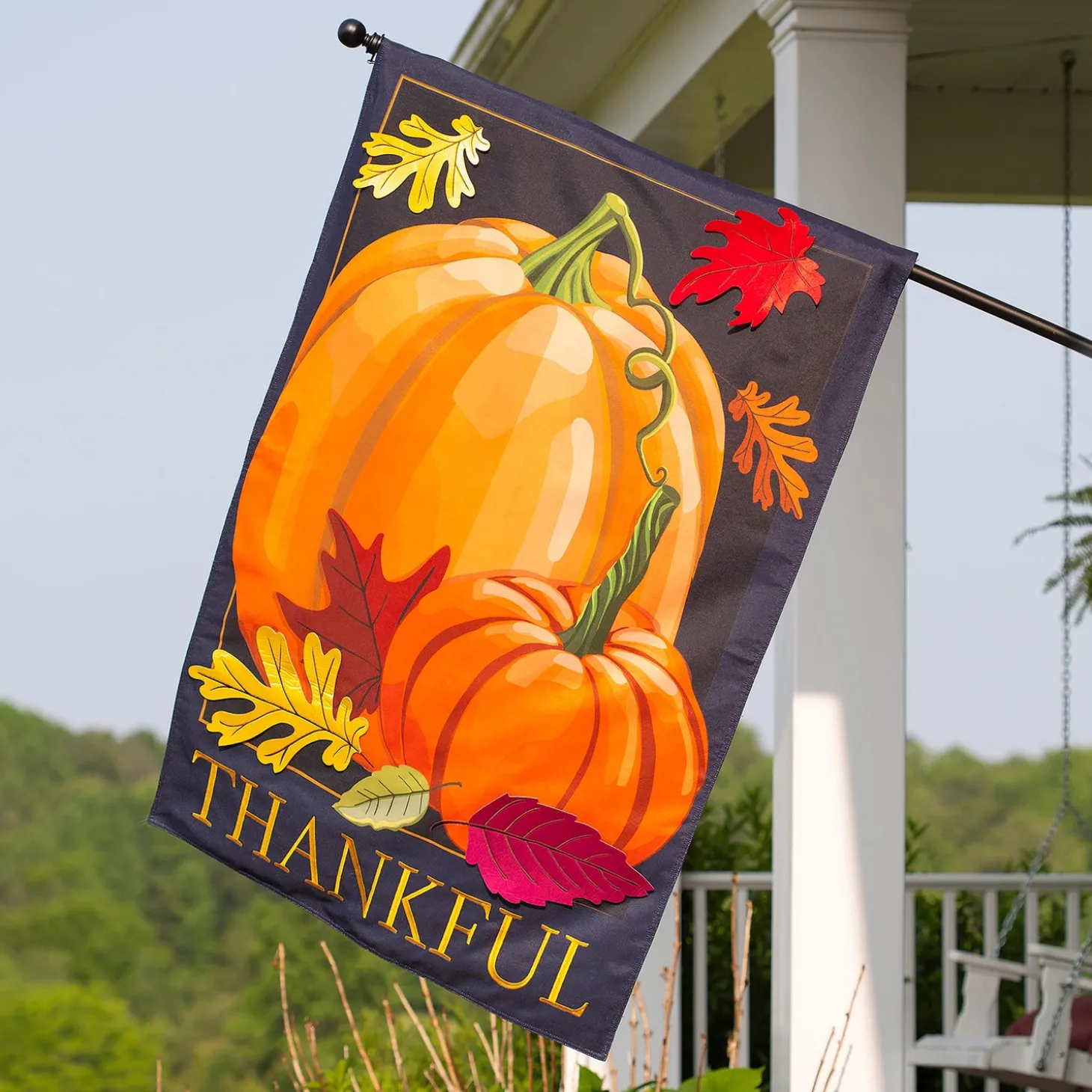 House & Estate Flags>Plow & Hearth Thankful Pumpkins Estate Flag