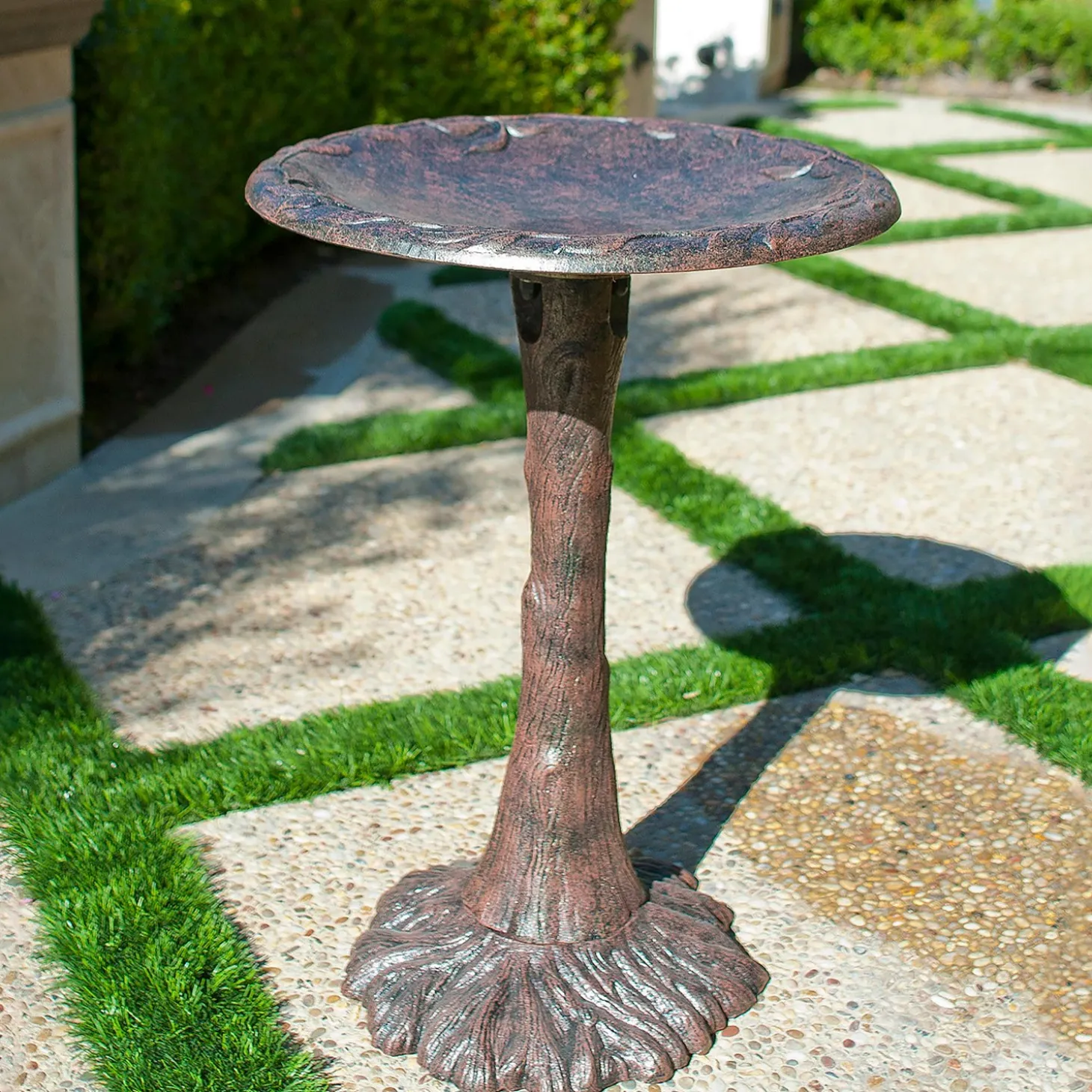 Birdbaths>Plow & Hearth Timeless Tree Metal Birdbath Bronze