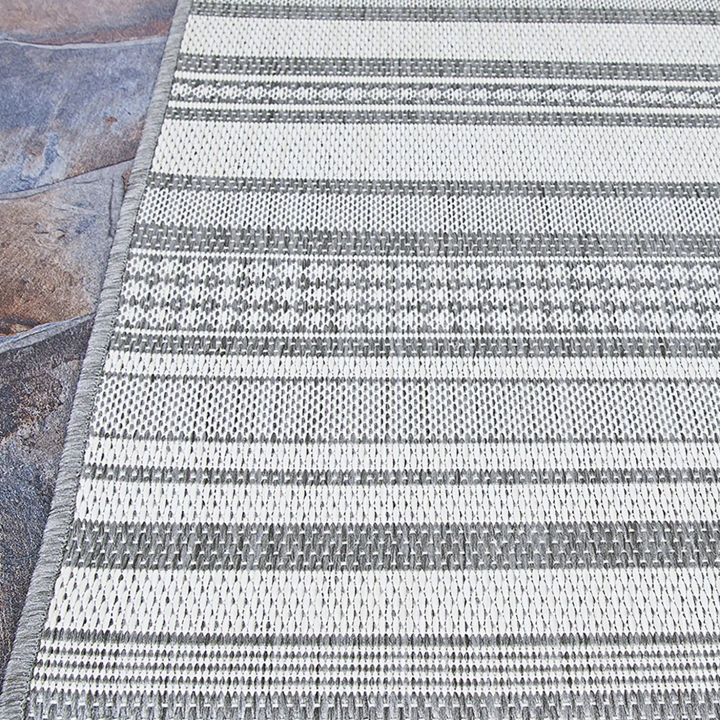 Area Rugs>Plow & Hearth Veranda Striped Indoor/Outdoor Polypropylene Rug, 5'3" x 7'6"