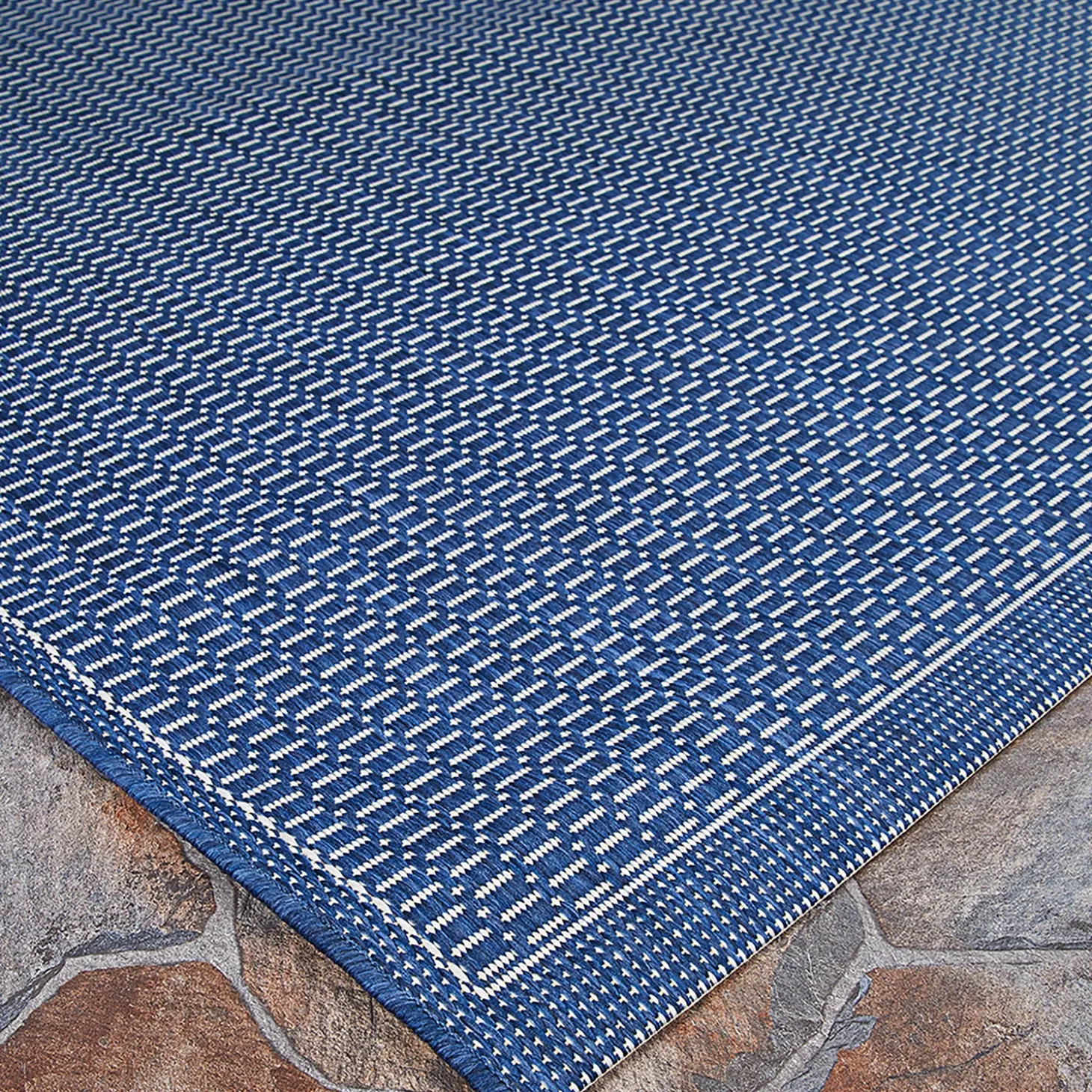 Area Rugs>Plow & Hearth Veranda Textured Indoor/Outdoor Polypropylene Rug, 3'9" x 5'5"