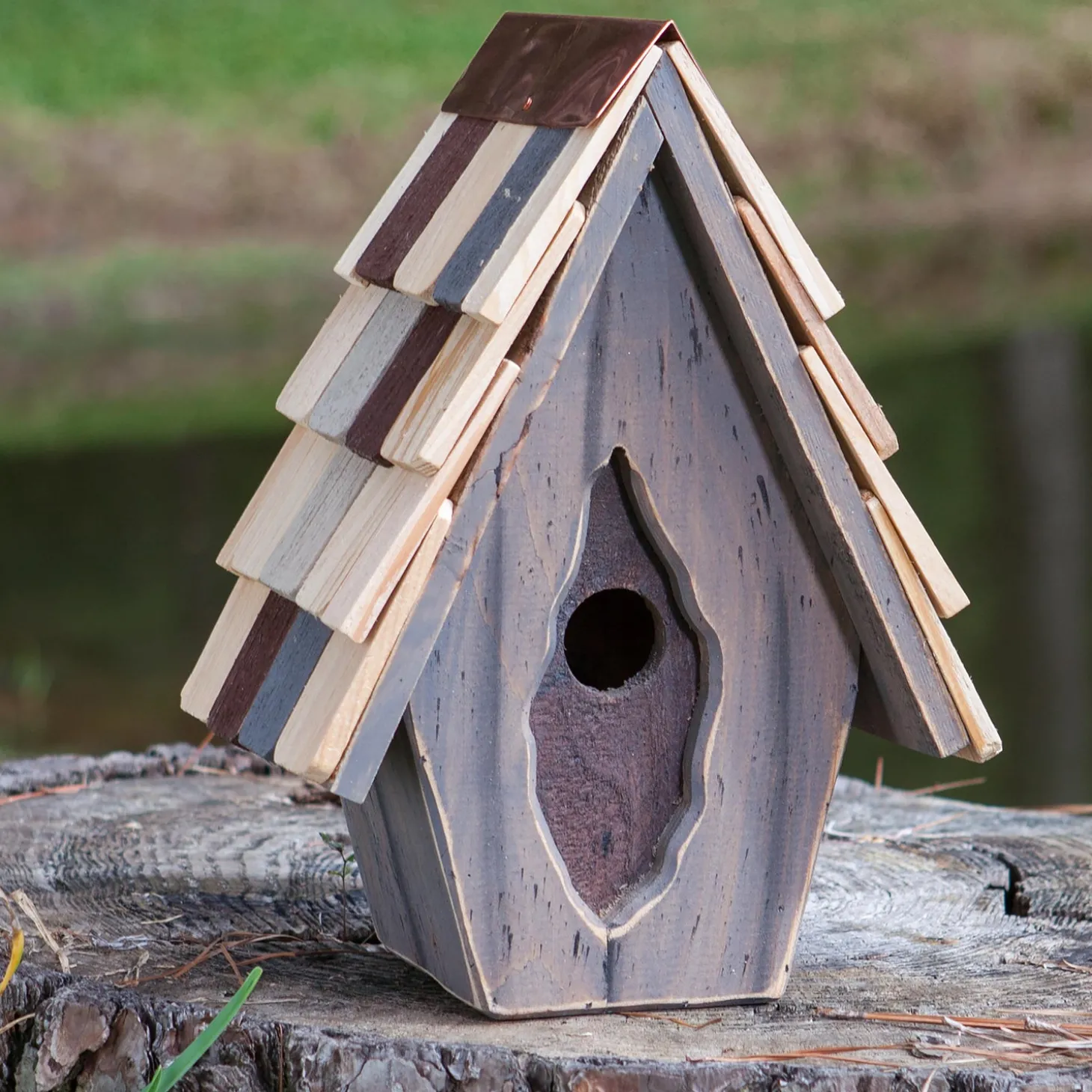 Birdhouses>Plow & Hearth Vintage Wren Birdhouse