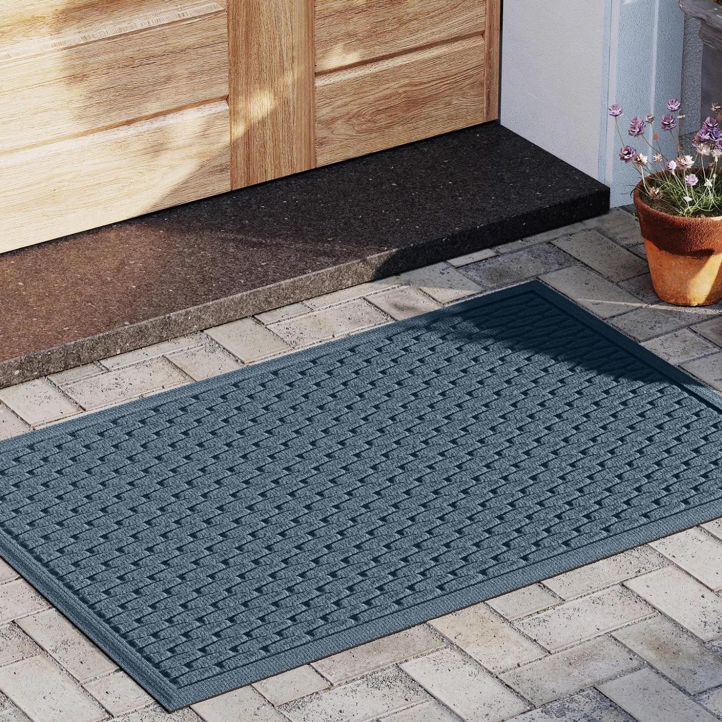 Waterhog Doormats>Plow & Hearth Waterhog Indoor/Outdoor Hampton Doormat, 2' x 3'