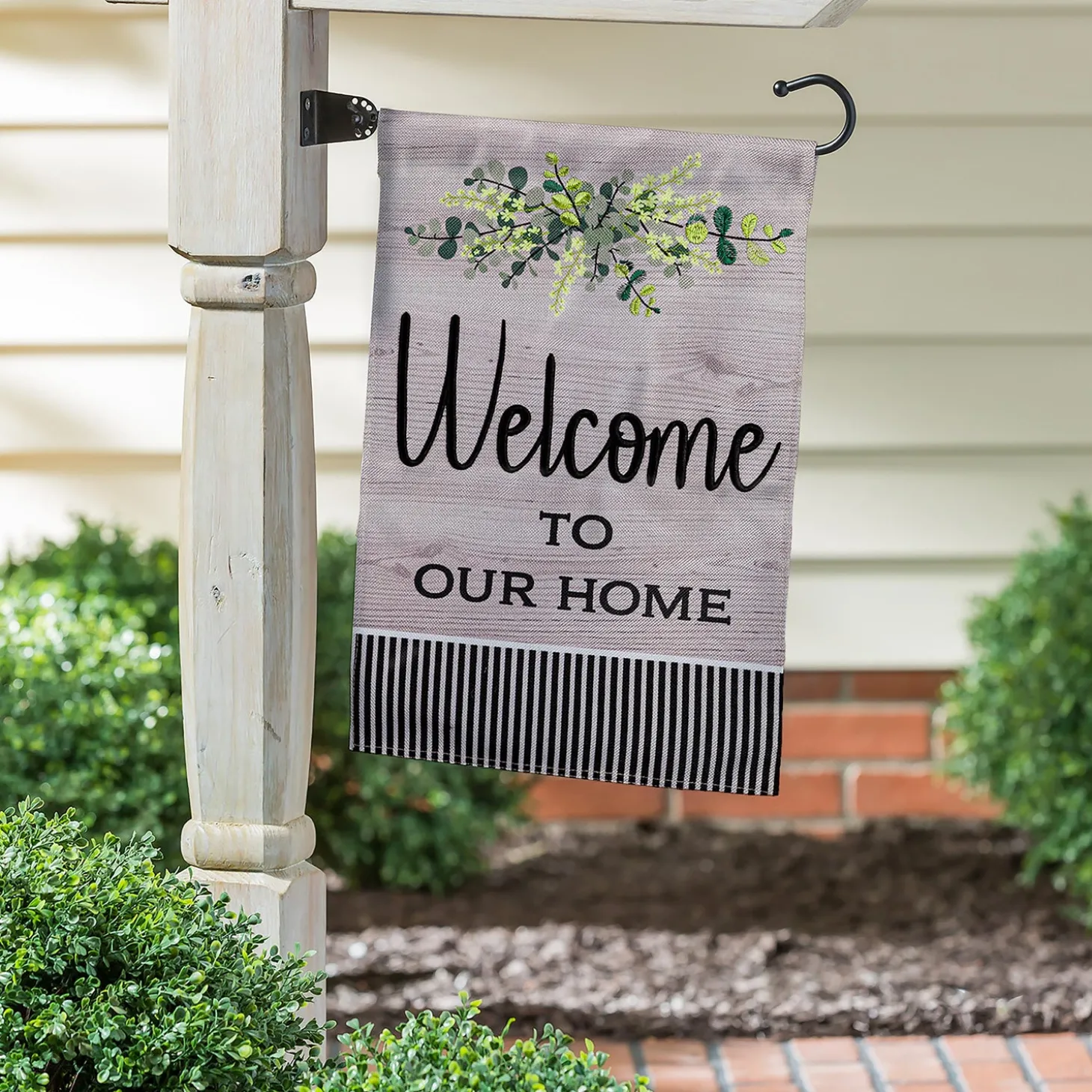 Garden Flags>Plow & Hearth Wood Grain Welcome Burlap Garden Flag